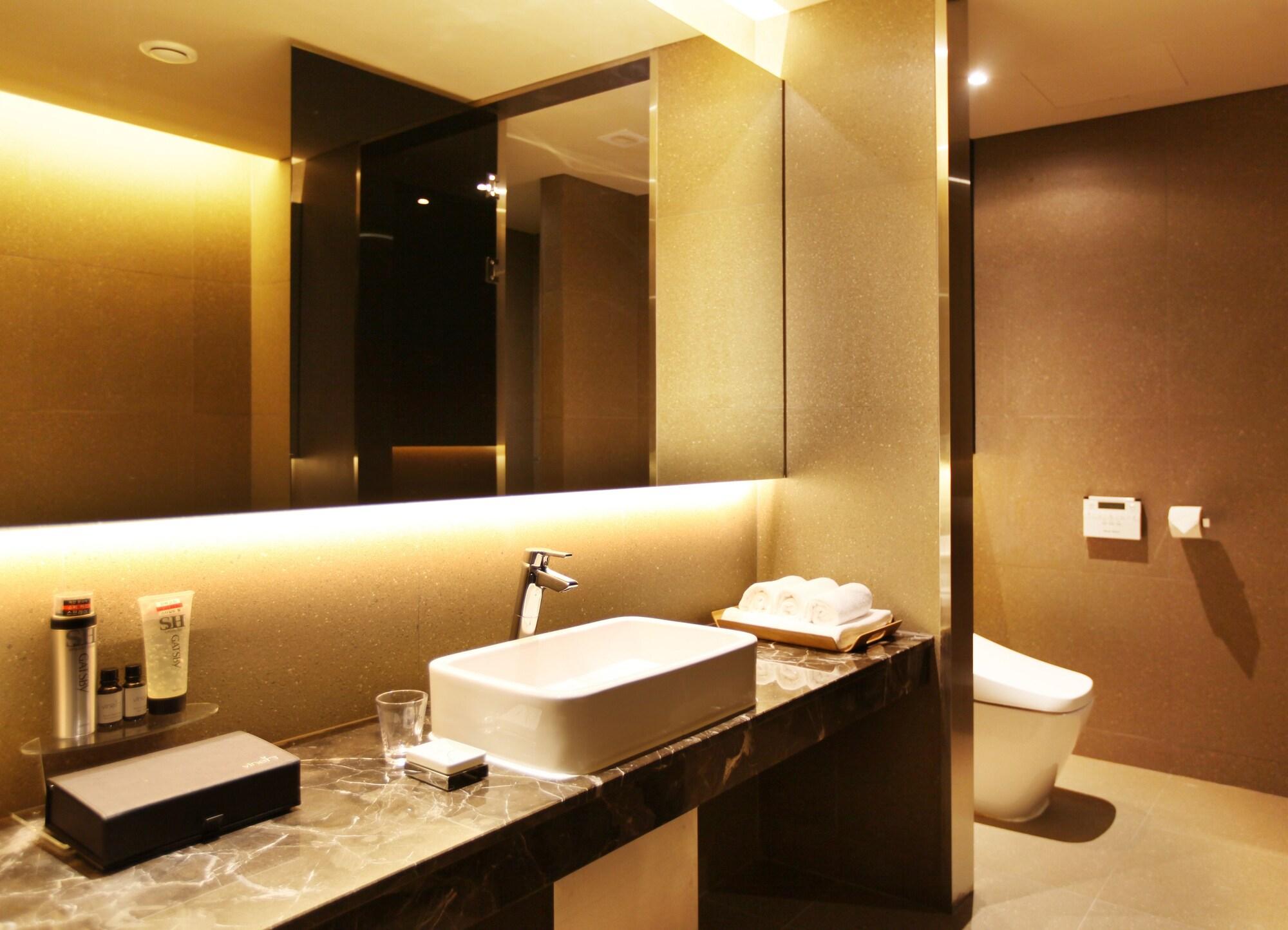 Hotel Vine Seongnam Bagian luar foto