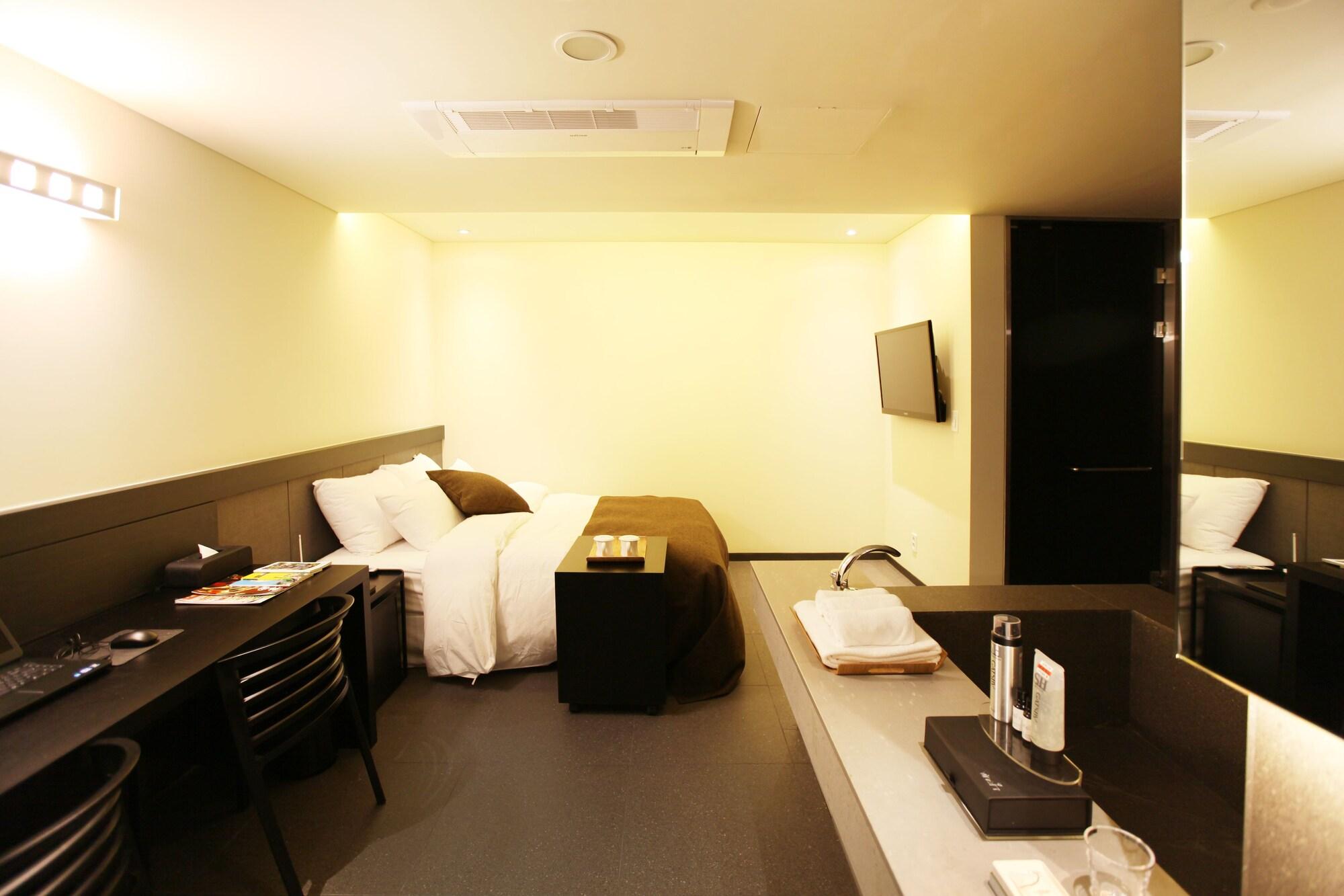 Hotel Vine Seongnam Bagian luar foto