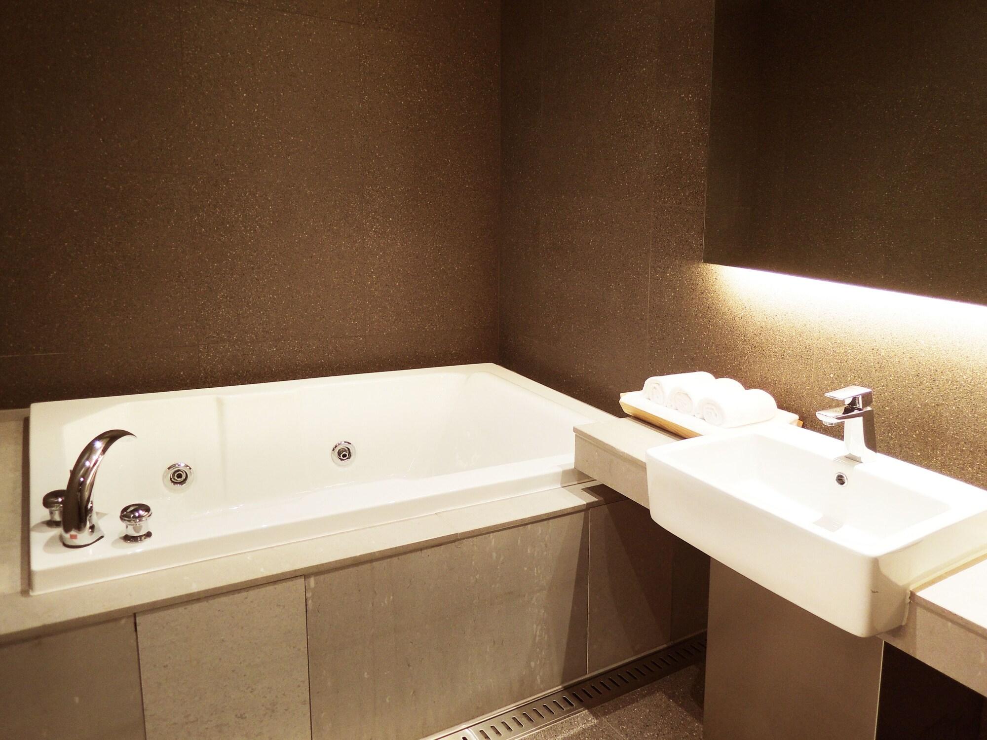 Hotel Vine Seongnam Bagian luar foto